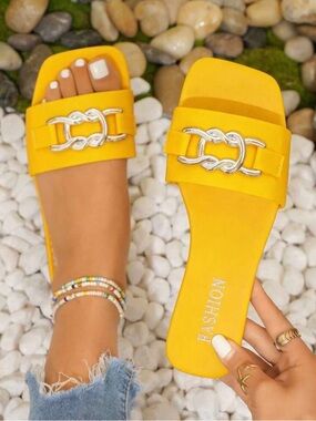 Fashion Yellow Slide Sandals with Silver Chain Accent